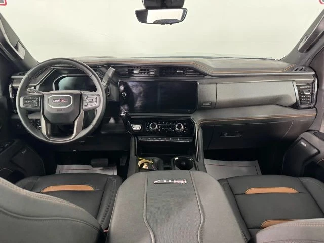 2024 GMC Sierra 5th Gen - Image 11 of 12