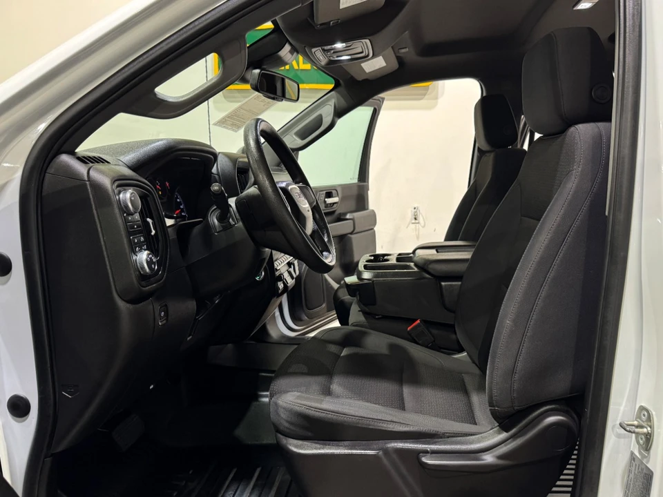 2024 GMC Sierra 5th Gen - Image 14 of 21