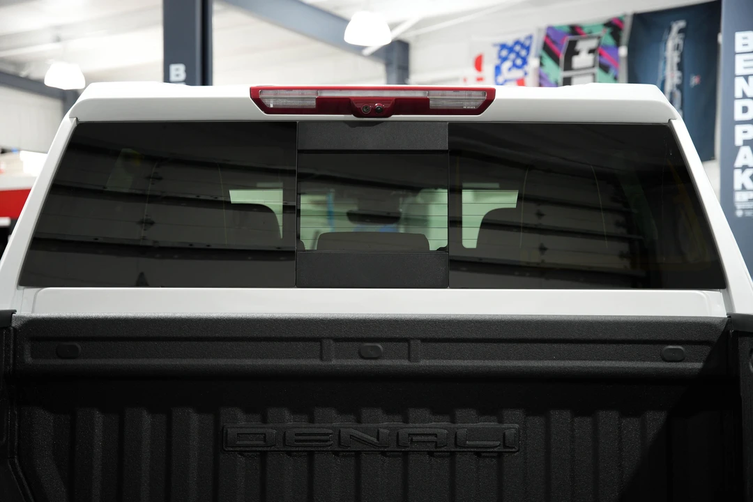2024 GMC Sierra Heavy Duty 5th Gen - Image 28 of 31