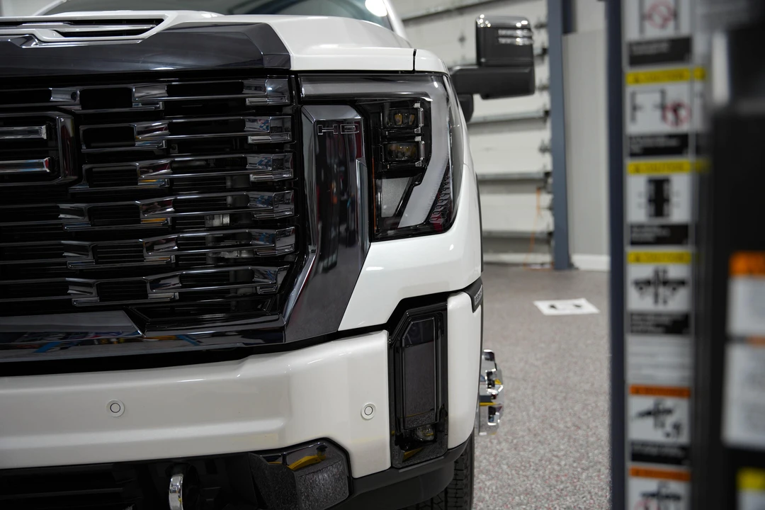2024 GMC Sierra Heavy Duty 5th Gen - Image 23 of 31