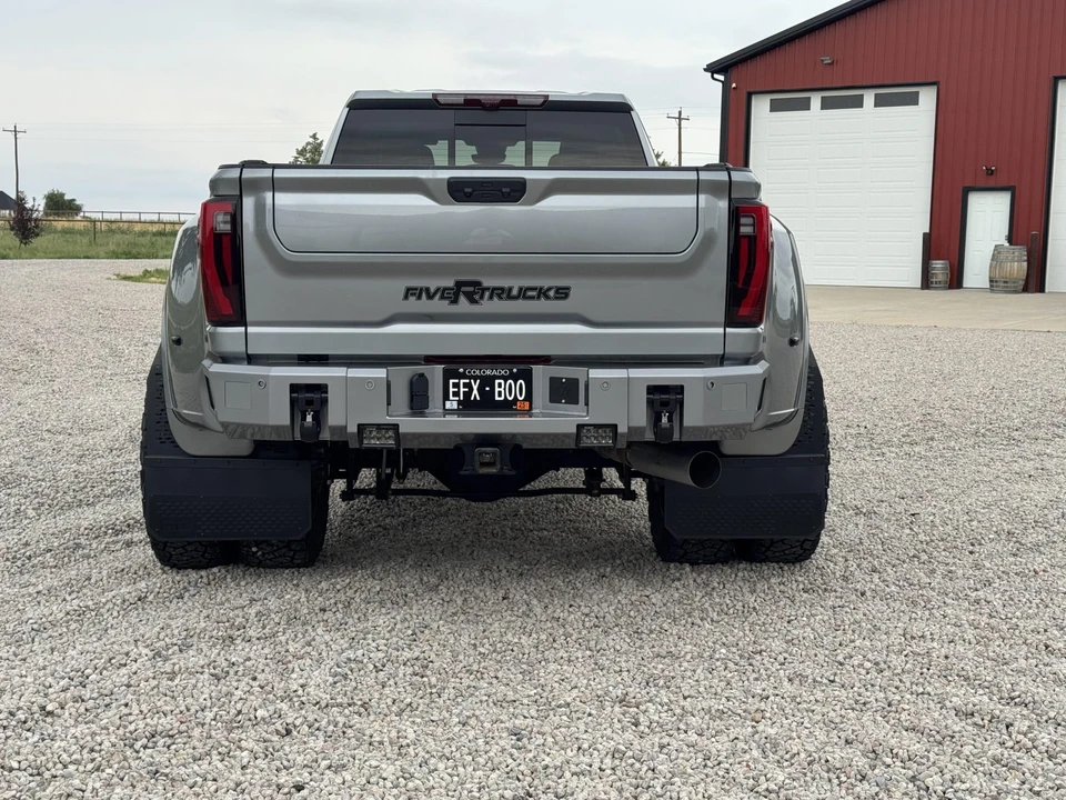 2024 GMC Sierra Heavy Duty 5th Gen - Image 9 of 31