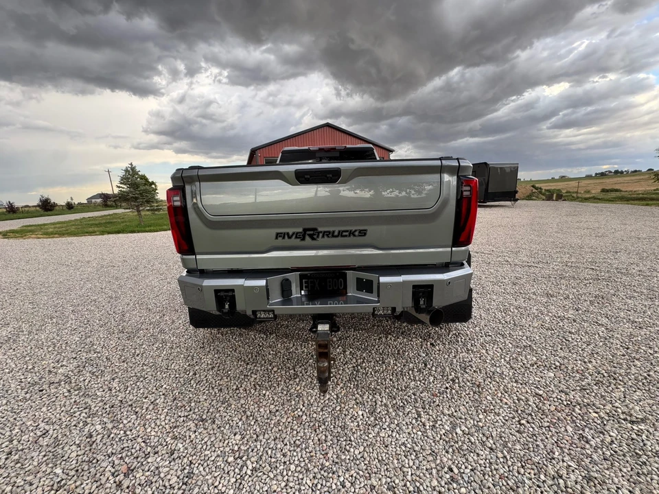 2024 GMC Sierra Heavy Duty 5th Gen - Image 10 of 31