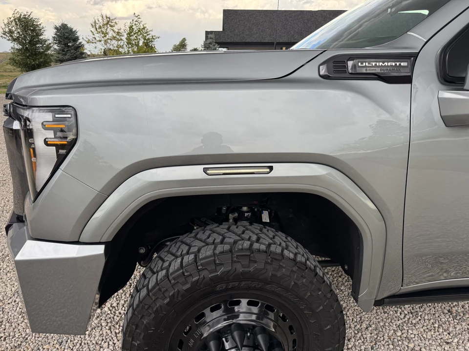 2024 GMC Sierra Heavy Duty 5th Gen - Image 27 of 31