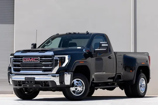 2024 GMC Sierra 3500HD SLE Duramax Dually 4×4