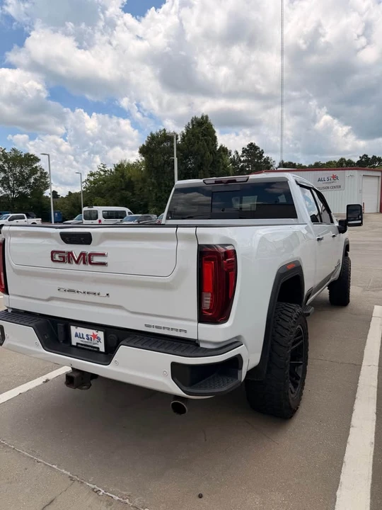 2024 GMC Sierra 5th Gen - Image 3 of 11