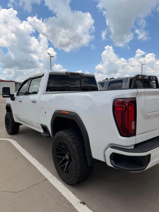 2024 GMC Sierra 5th Gen - Image 4 of 11