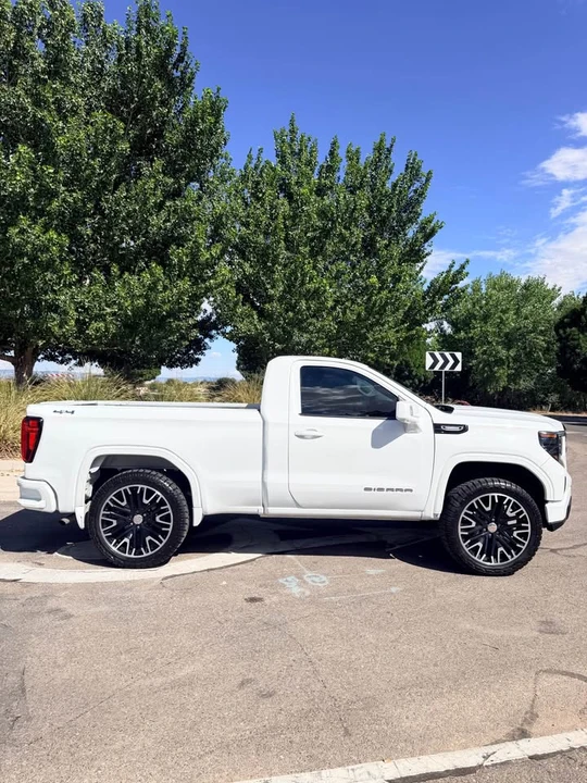 2024 GMC Sierra 5th Gen - Image 2 of 14