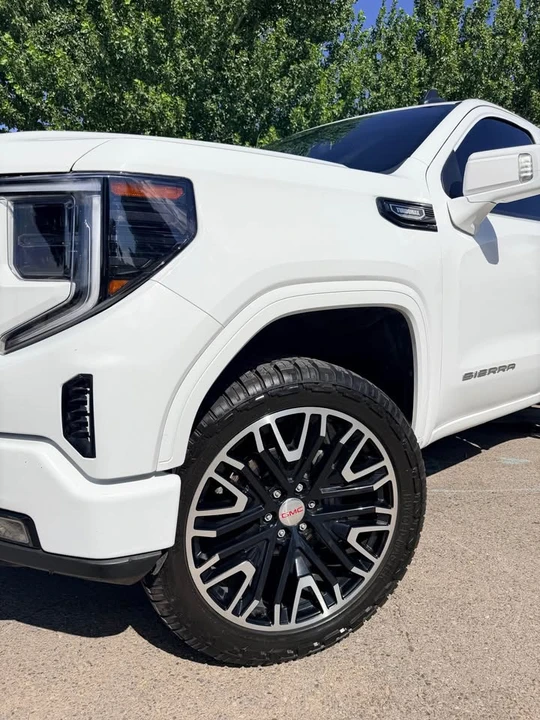 2024 GMC Sierra 5th Gen - Image 9 of 14