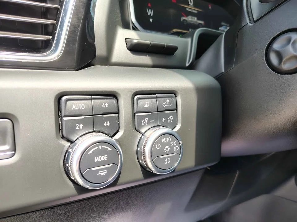 2024 GMC Sierra 5th Gen - Image 5 of 21