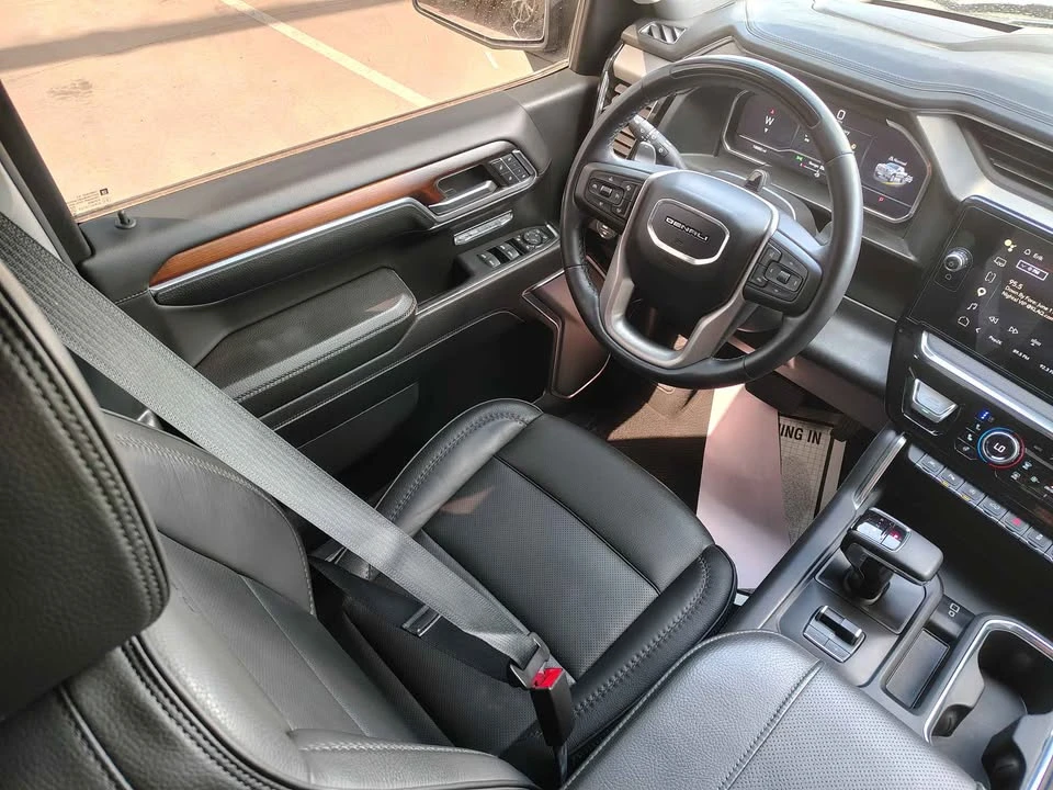 2024 GMC Sierra 5th Gen - Image 11 of 21