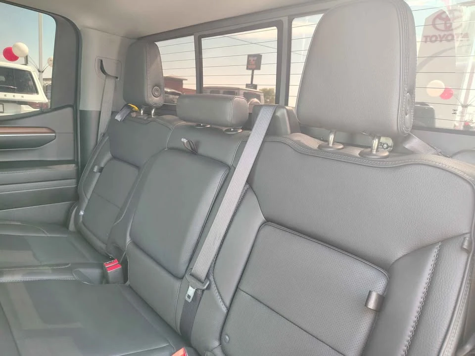 2024 GMC Sierra 5th Gen - Image 8 of 21