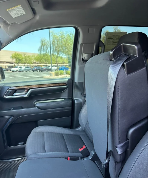 2024 GMC Sierra 5th Gen - Image 10 of 11