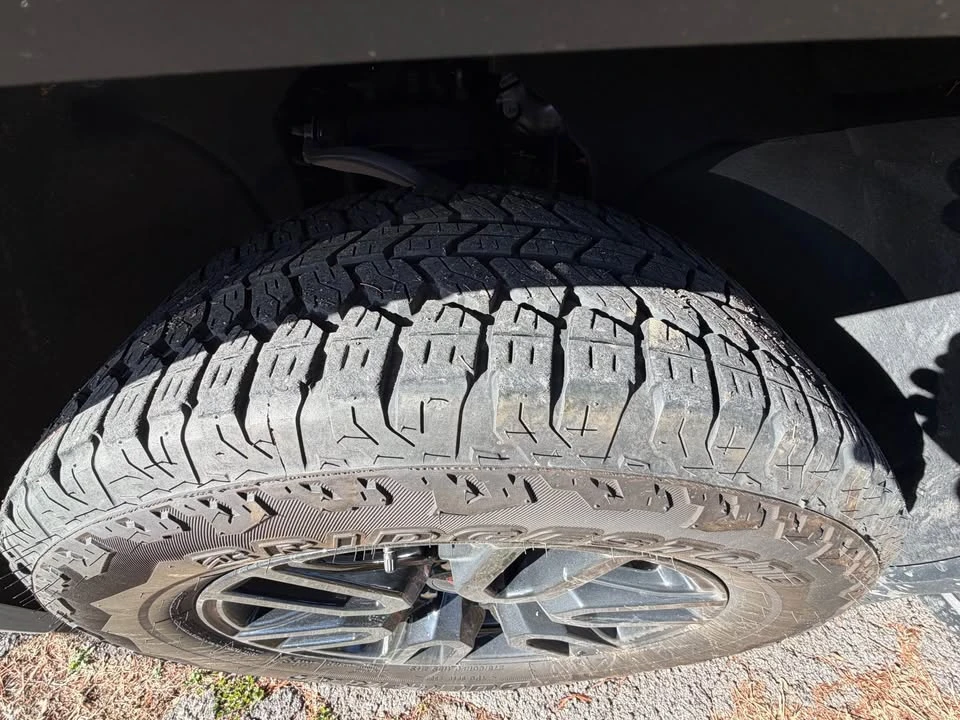 2024 GMC Sierra 4th Gen - Image 6 of 15