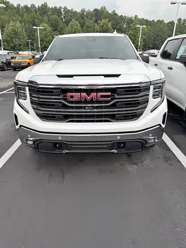 2024 GMC Sierra 1500 Crew Cab SLT