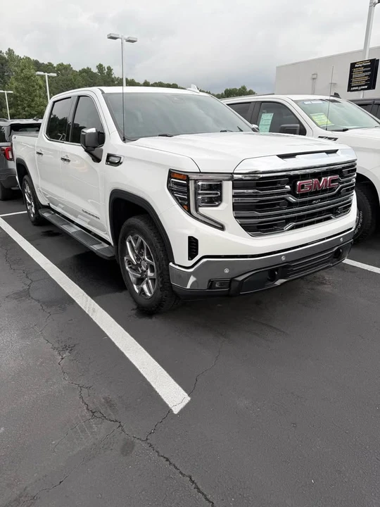 2024 GMC Sierra 5th Gen - Image 2 of 5