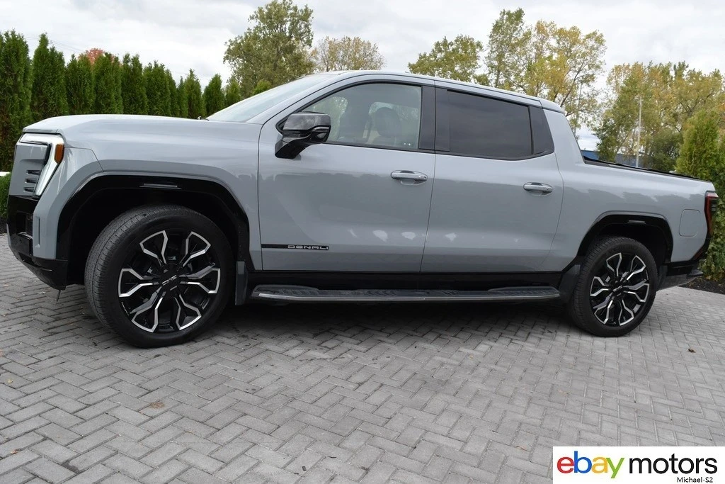 2024 GMC Sierra 5th Gen - Image 8 of 21