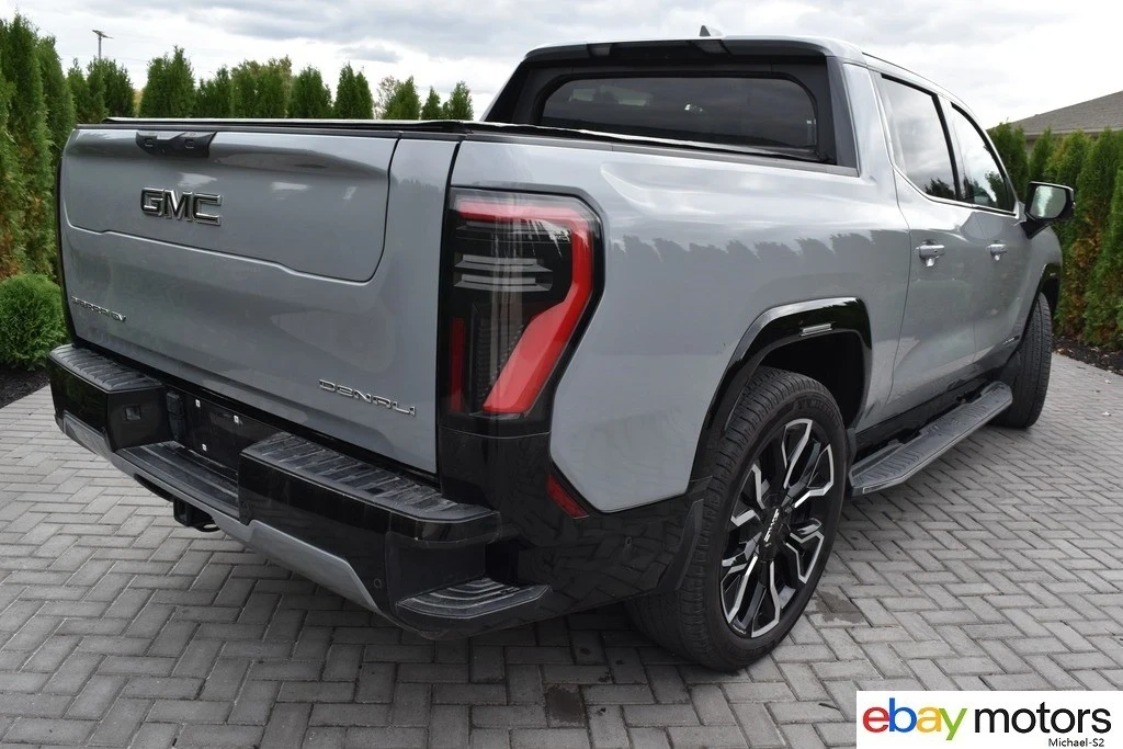 2024 GMC Sierra 5th Gen - Image 5 of 21