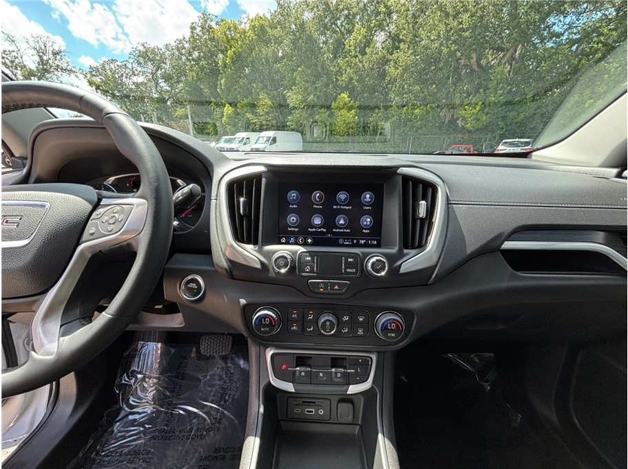 2024 GMC Terrain - Image 11 of 21