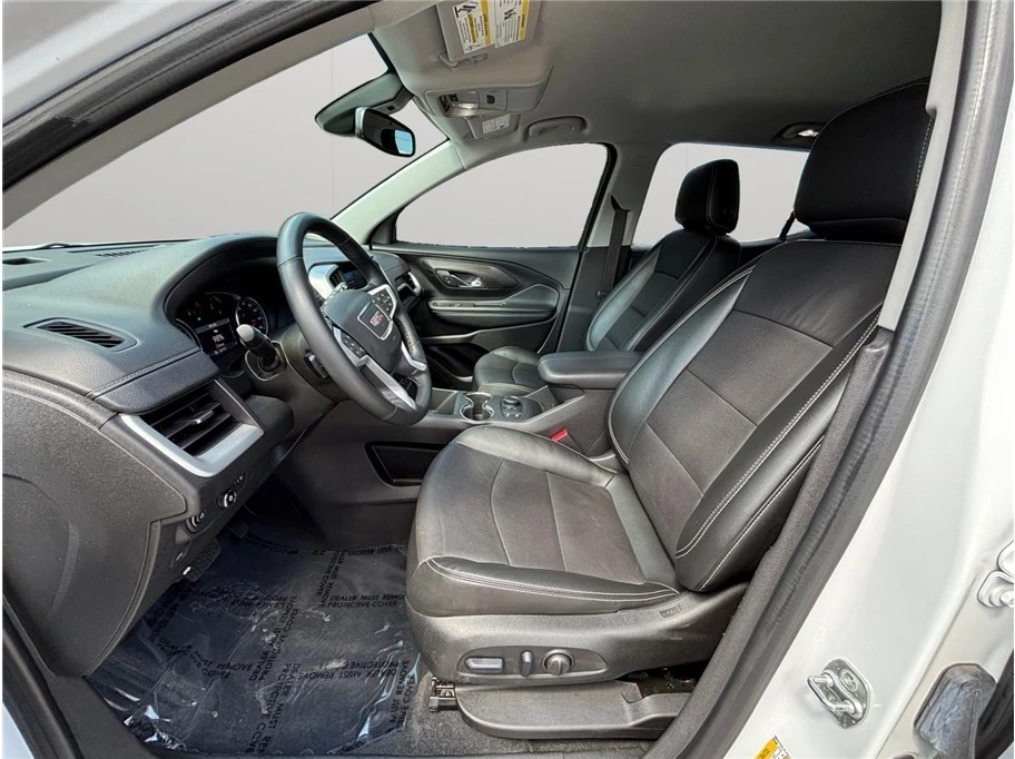 2024 GMC Terrain - Image 2 of 21