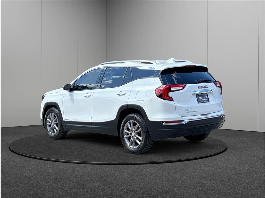 2024 GMC Terrain - Image 7 of 21