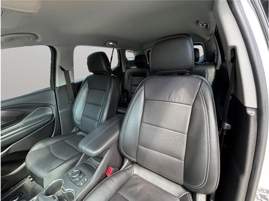 2024 GMC Terrain - Image 16 of 21