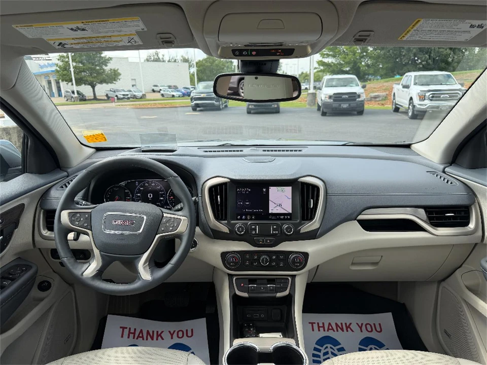 2024 GMC Terrain - Image 25 of 31