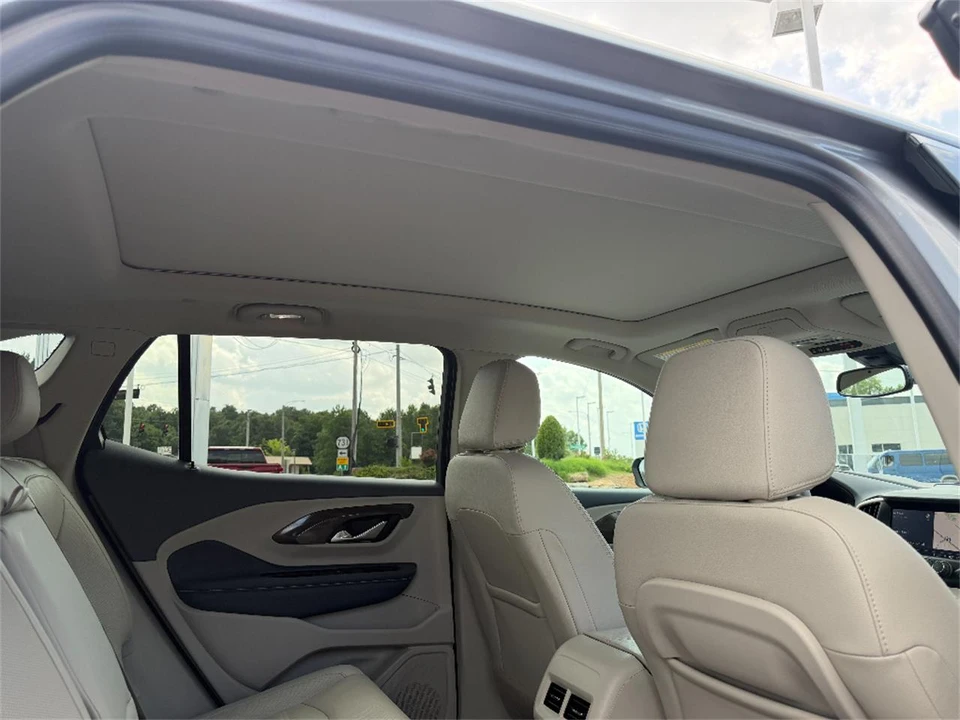 2024 GMC Terrain - Image 20 of 31