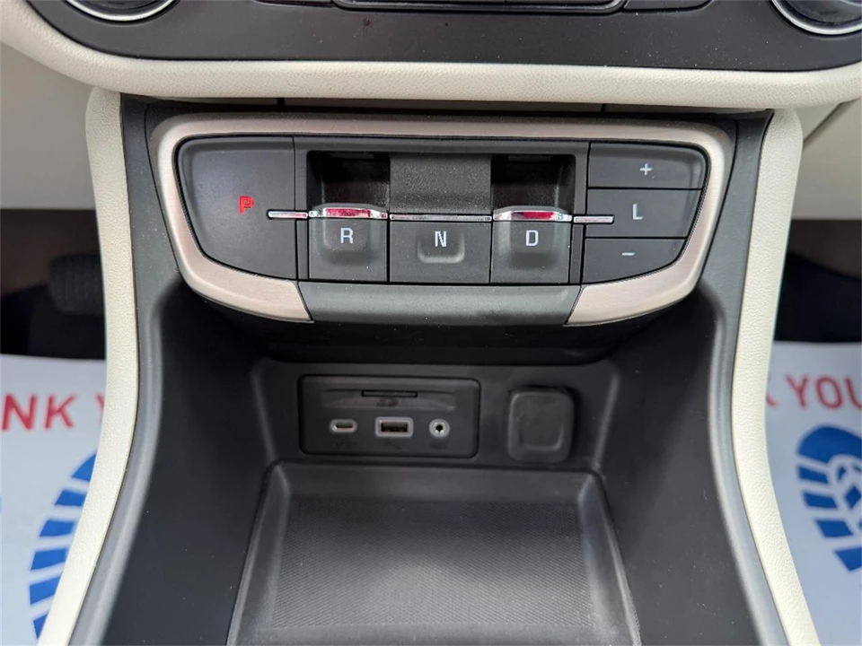 2024 GMC Terrain - Image 30 of 31