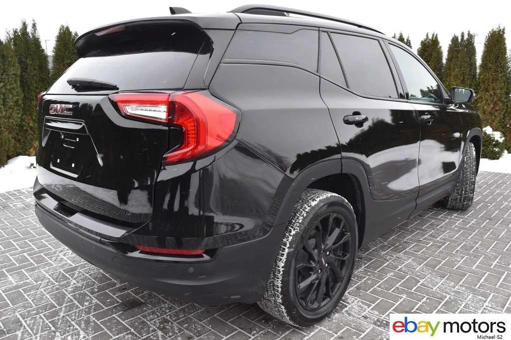 2024 GMC Terrain - Image 5 of 21