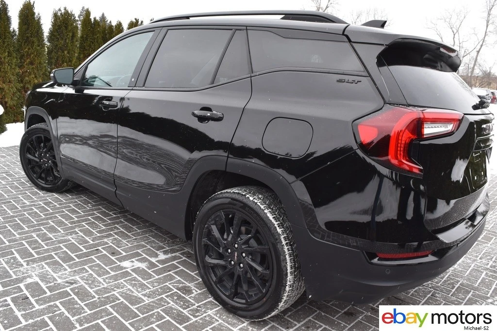 2024 GMC Terrain - Image 7 of 21