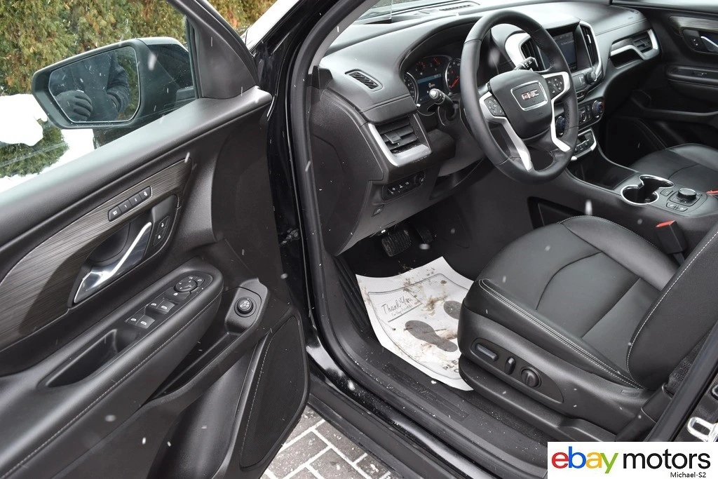 2024 GMC Terrain - Image 11 of 21