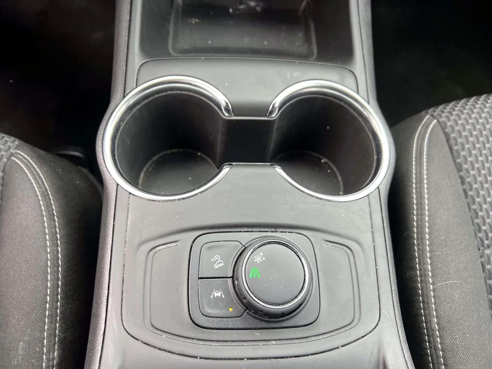 2024 GMC Terrain - Image 20 of 21