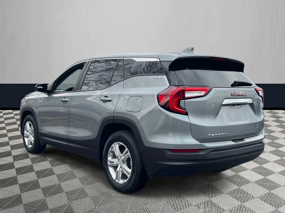 2024 GMC Terrain - Image 4 of 21
