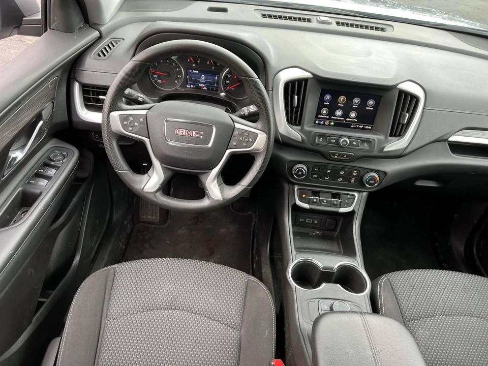 2024 GMC Terrain - Image 12 of 21