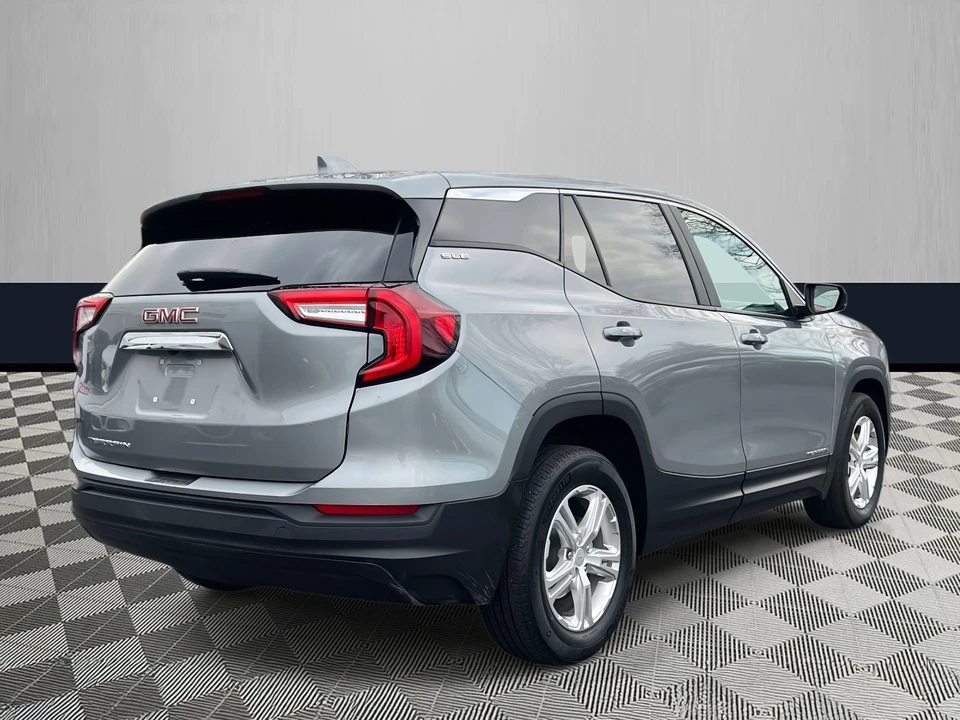 2024 GMC Terrain - Image 5 of 21