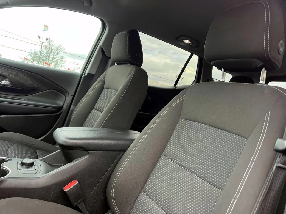 2024 GMC Terrain - Image 9 of 21