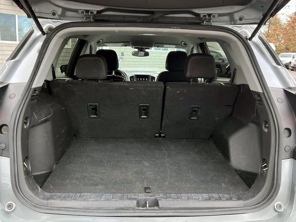 2024 GMC Terrain - Image 7 of 21