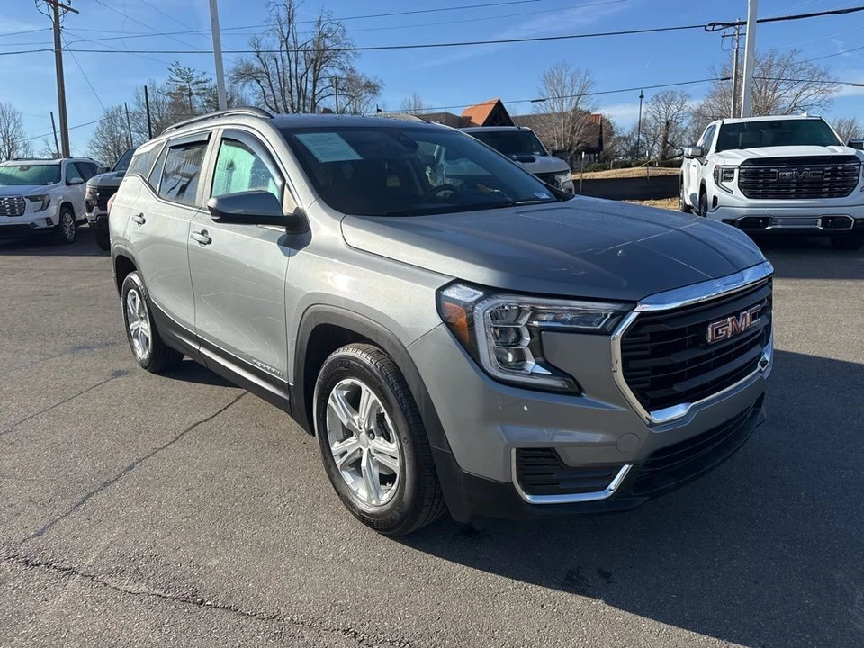 2024 GMC Terrain - Image 7 of 21