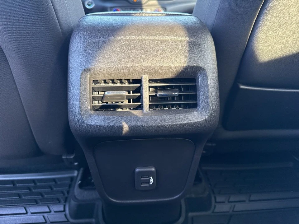 2024 GMC Terrain - Image 12 of 21