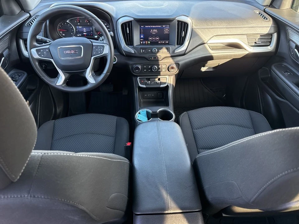 2024 GMC Terrain - Image 13 of 21