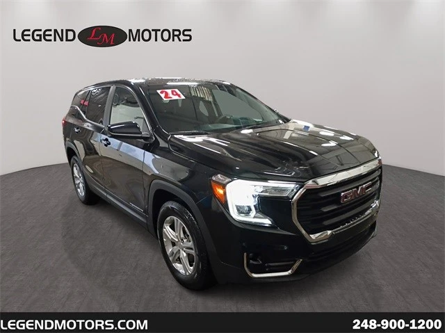 2024 GMC Terrain - Image 2 of 12