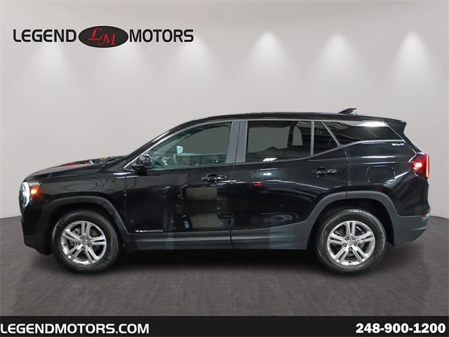 2024 GMC Terrain - Image 5 of 12