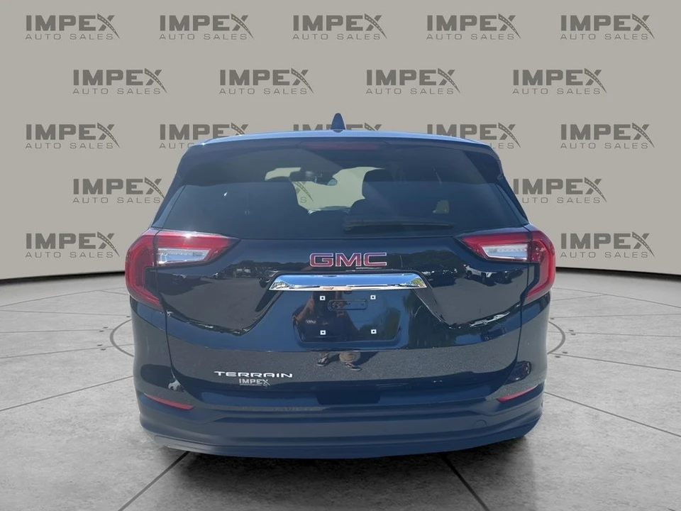 2024 GMC Terrain - Image 4 of 12