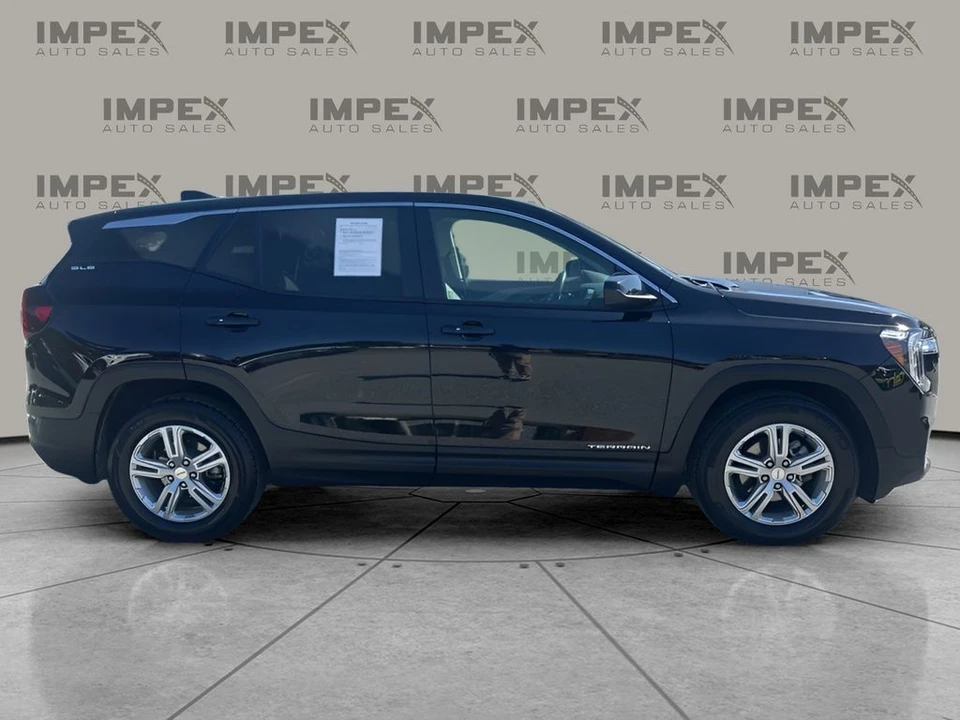 2024 GMC Terrain - Image 6 of 12