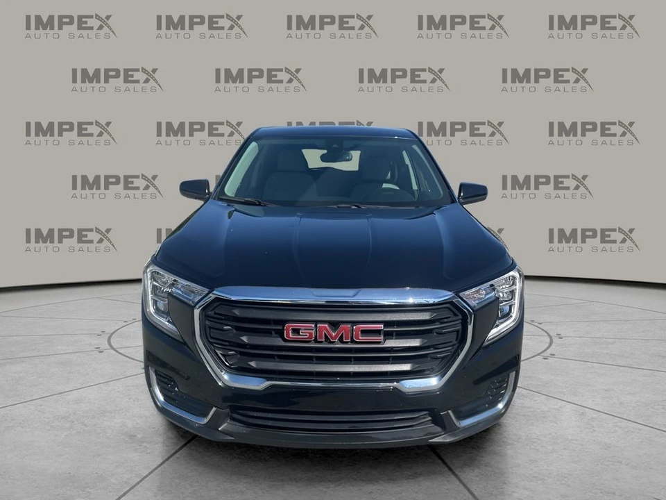 2024 GMC Terrain - Image 8 of 12