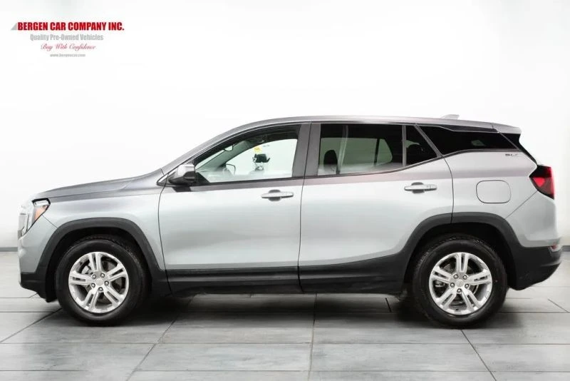 2024 GMC Terrain - Image 5 of 12