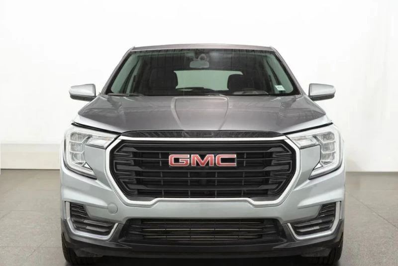 2024 GMC Terrain - Image 2 of 12