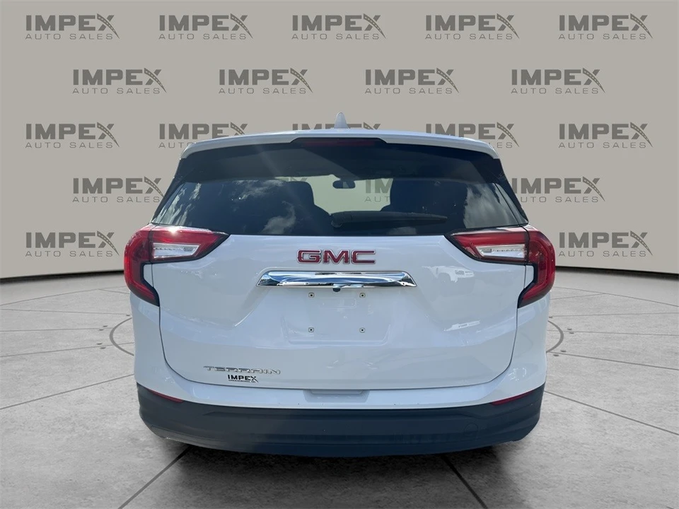 2024 GMC Terrain - Image 4 of 12