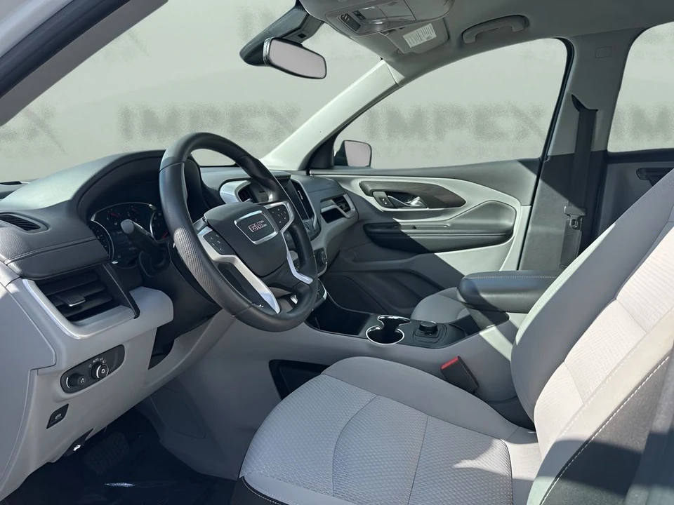 2024 GMC Terrain - Image 9 of 12