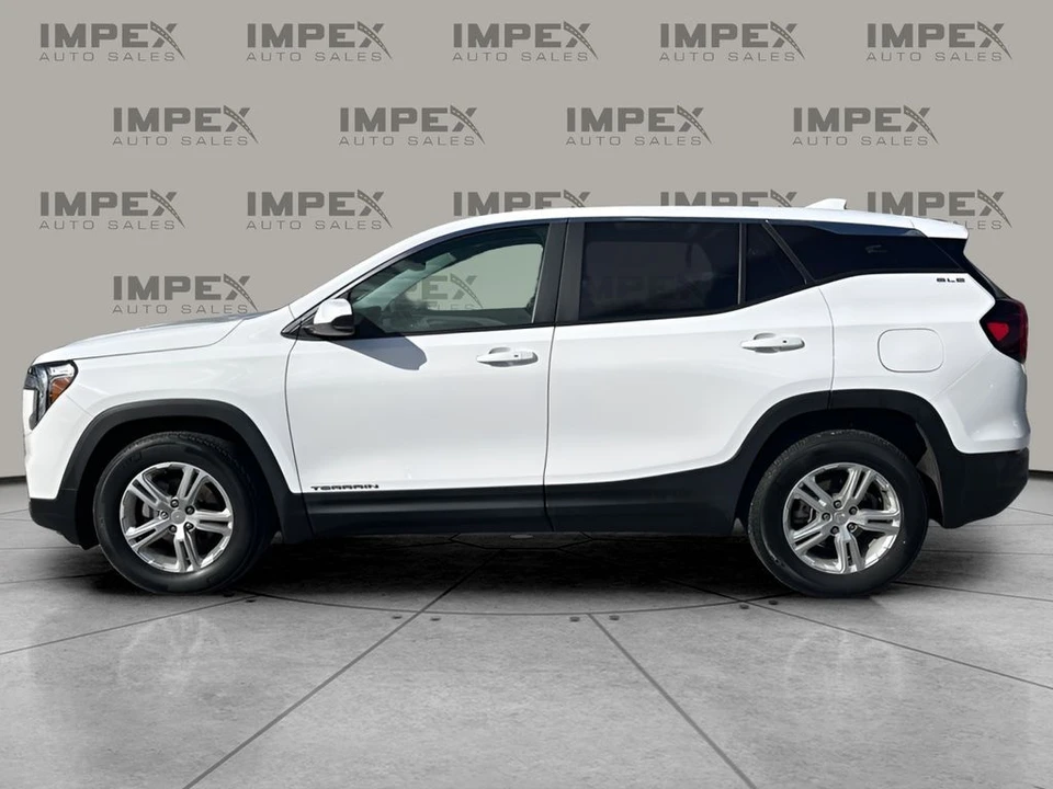 2024 GMC Terrain - Image 2 of 12